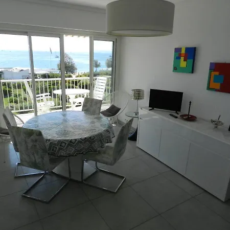 Apartment Le Lavandou, 2 Pieces, 4 Personnes - Fr-1-713-95