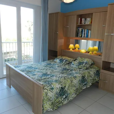 Le Lavandou, 2 Pieces, 4 Personnes - Fr-1-713-95 Le Lavandou